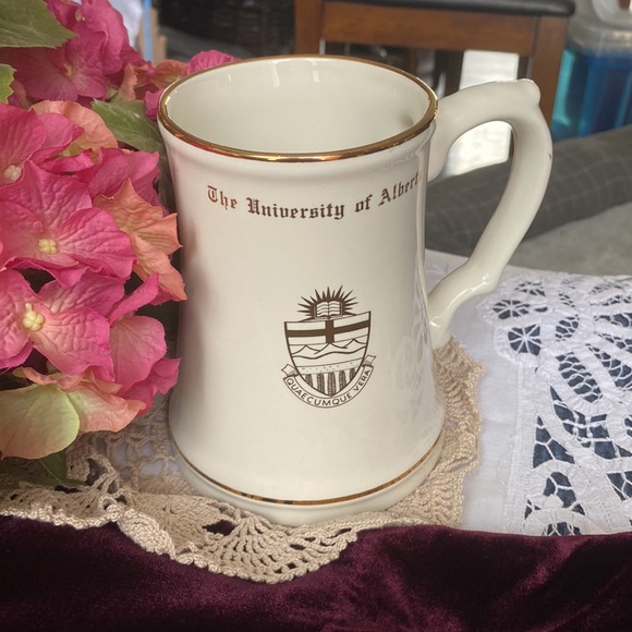 University of Alberta Crest Ceramic Stein Mug w Gold Trim - Picture 3 of 7